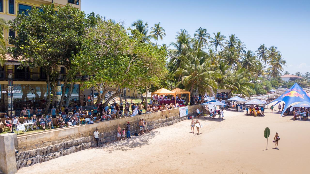 Beach Front Ахангама Экстерьер фото