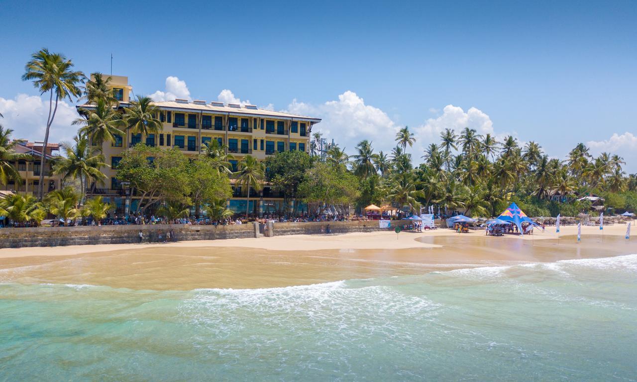 Beach Front Ахангама Экстерьер фото