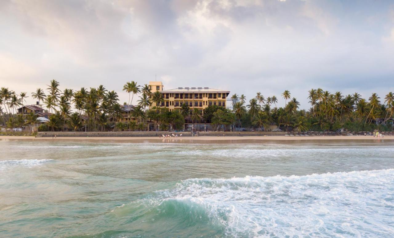 Beach Front Ахангама Экстерьер фото